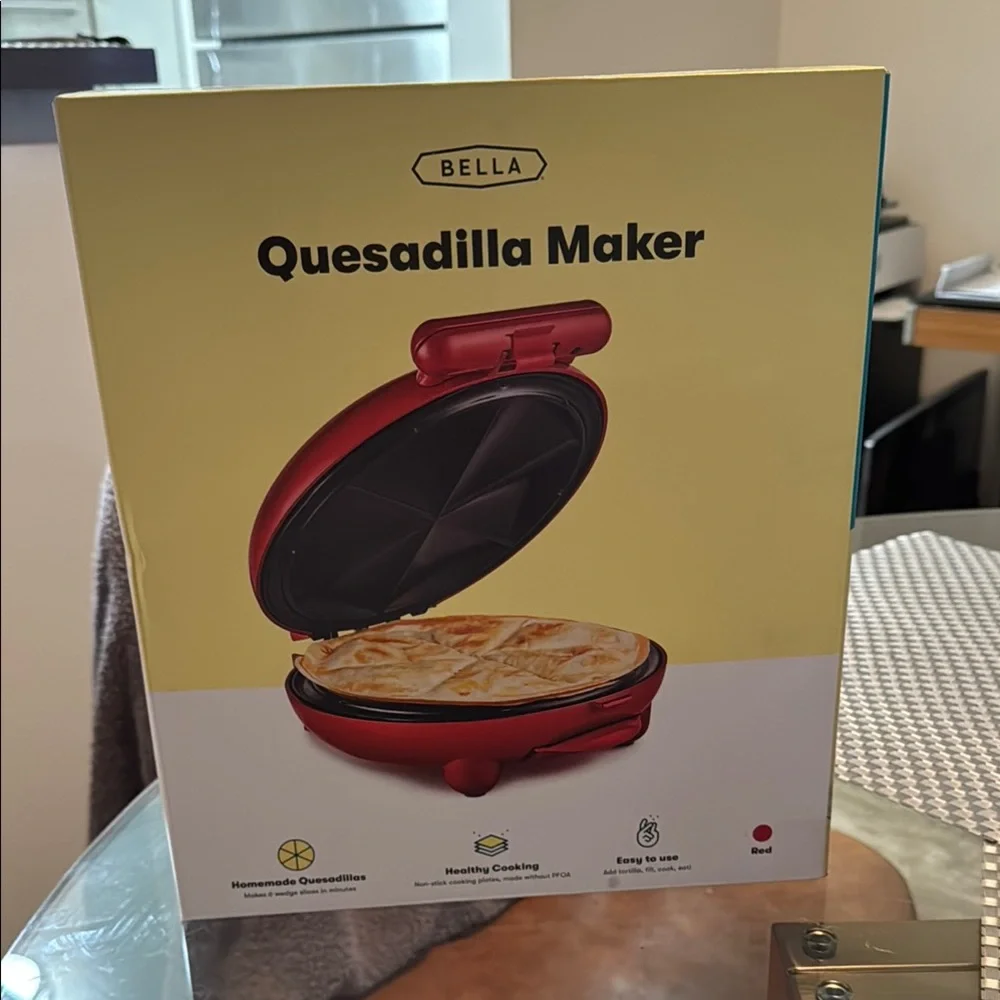 Bella 8” Red Quesadilla Maker